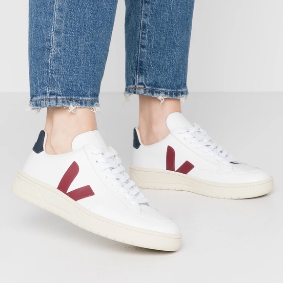 Veja Shoes - Veja V-12 Sneakers